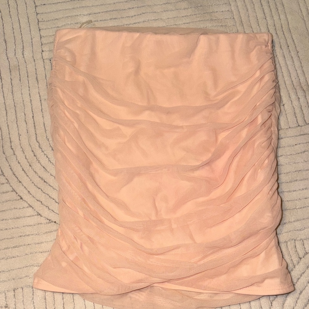 Elegant Ruched Pencil Skirt in Soft Pink